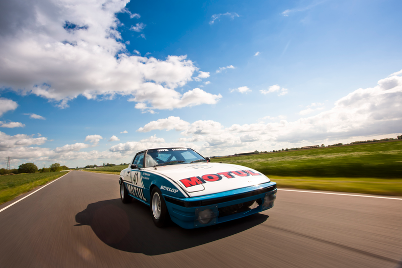 Illustration for article titled Your Rotoriciously Awesome Mazda RX-7 Wallpaper Is Here